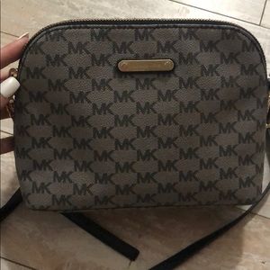 Michael Kors cross body